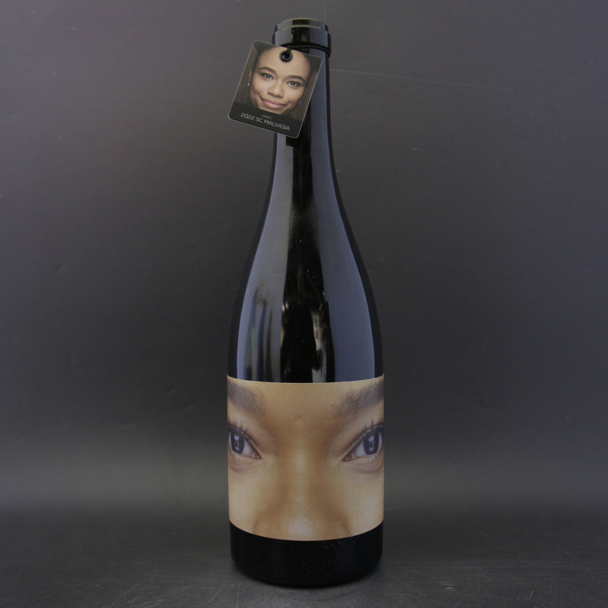 This is a sharing bottle of Renegade - Janet 2022 - 12.5% (750ml). It is a Orange Wine craft wine available to buy from Ghost Whale, voted London's best craft beer shop.