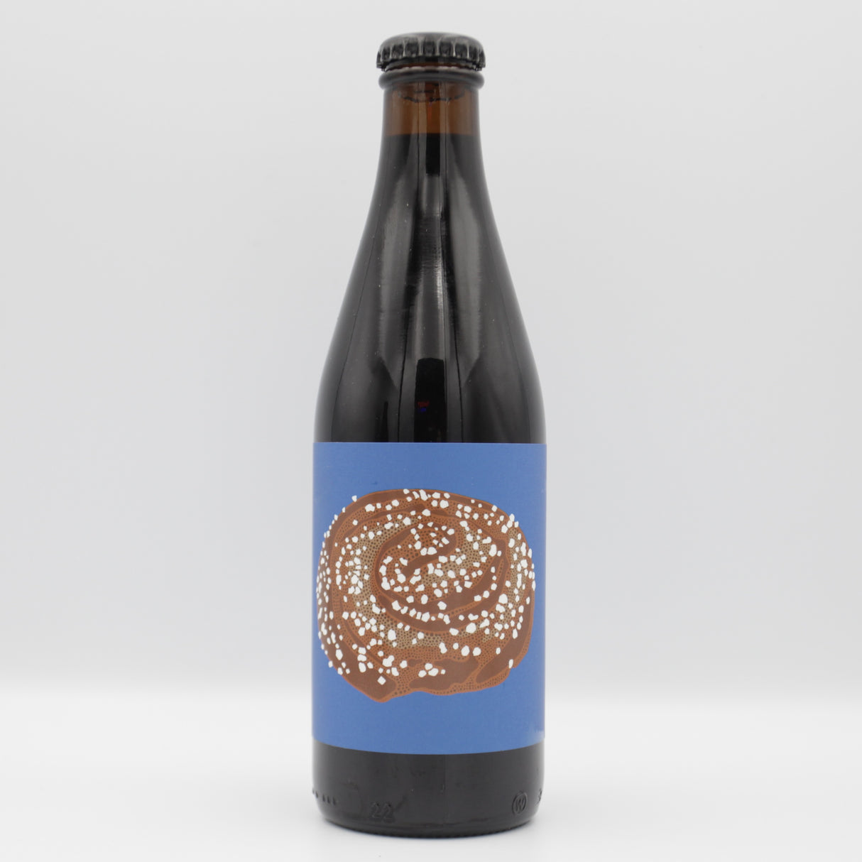 This is a bottle of Omnipollo - Kanelbuller - 13.5% (330ml). It is a Imperial Stout / Porter craft beer available to buy from Ghost Whale, voted London's best craft beer shop.