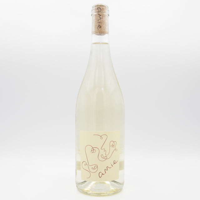 This is a sharing bottle of Amie Wine - Sauvignon Blanc - 11.5% (750ml). It is a White Wine craft wine available to buy from Ghost Whale, voted London's best craft beer shop.