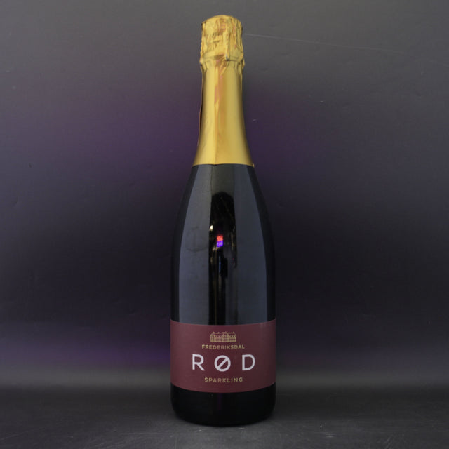 This is a sharing bottle of Frederiksdal - Rød - 10.5% (750ml). It is a  craft wine available to buy from Ghost Whale, voted London's best craft beer shop.