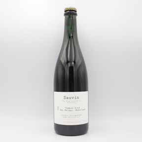 This is a sharing bottle of Tommie Sjef - Sauvin - 6.9% (750ml). It is a Lambic craft beer available to buy from Ghost Whale, voted London's best craft beer shop.